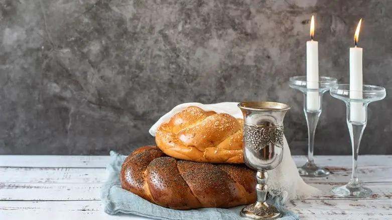 Shabbat table